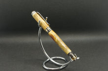 Load image into Gallery viewer, Norfolk Island Pine Fountain Pen - Gold and Gun Metal
