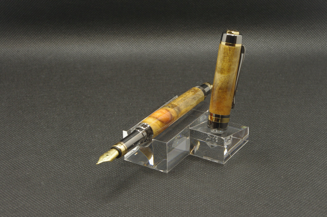 Norfolk Island Pine Fountain Pen - Gold and Gun Metal